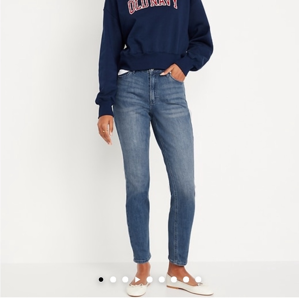 Old Navy Women's Classic Blue‎ Straight Jeans